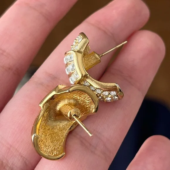 Vintage Christian Dior Rectangular Rhinestone Pavé Hoop 14k Gold Post Earrings - Picture 11 of 12